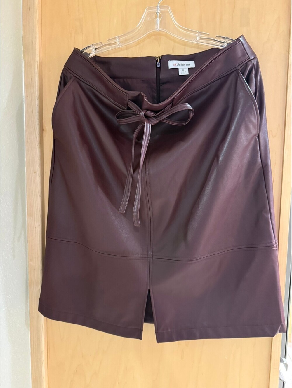 Liz Claiborne Faux Leather Burgundy Tie Waist Pencil Skirt Women's 12 Midi